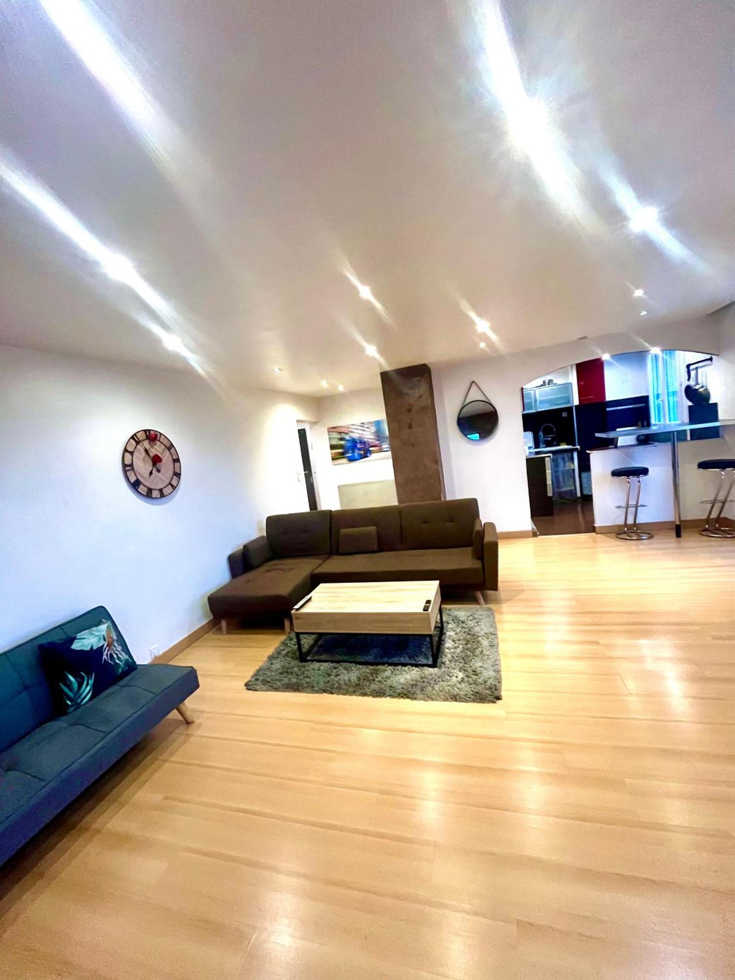 Appartement Chic With View On Collines De Marcel Pagnol Wifi Free Parking And Clim Marseille